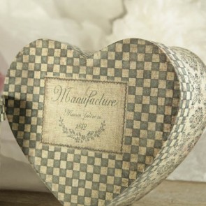 Cajas corazón 1842
