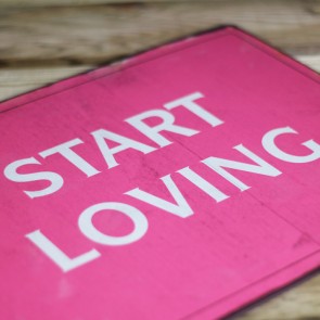 Placa de metal Start Loving