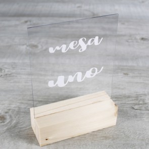 Meseros de metacrilato