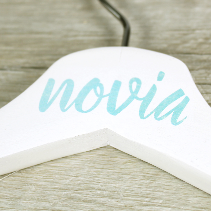 perchas personalizadas | una boda original